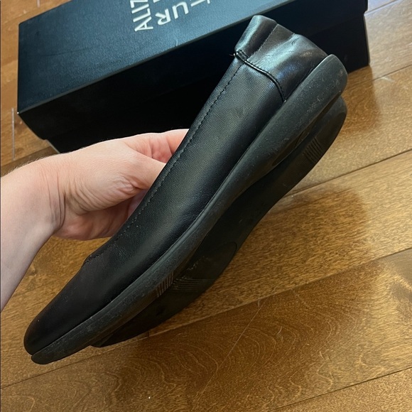 Naturalizer Flexy Leather Black Ballet Flats - Picture 3 of 16